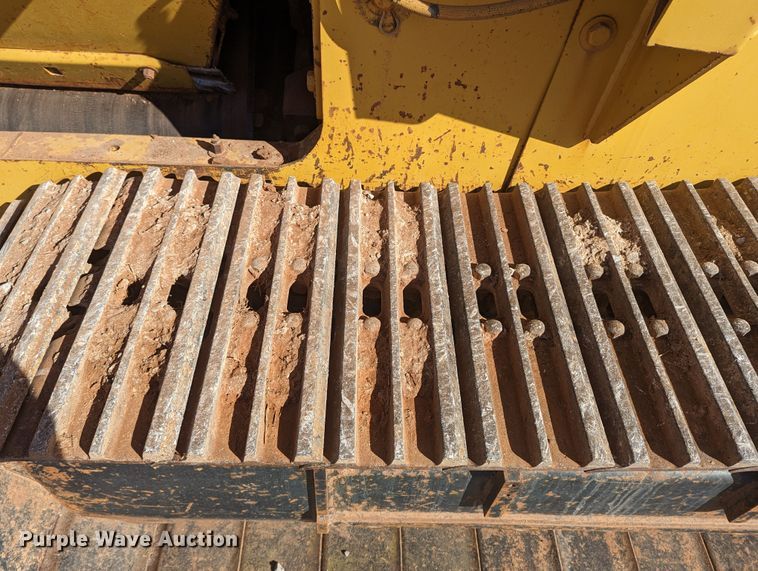 image for item LF9640 2005 Screen Machine 621T  trommel screen