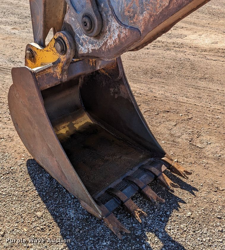 image for item LF9656 2008 John Deere 310SJ  backhoe