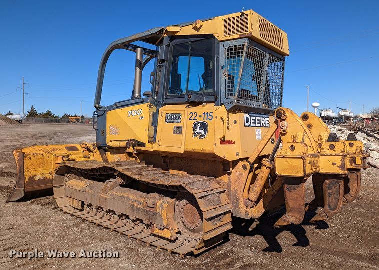 image for item LF9657 2008 John Deere 700J XLT  dozer