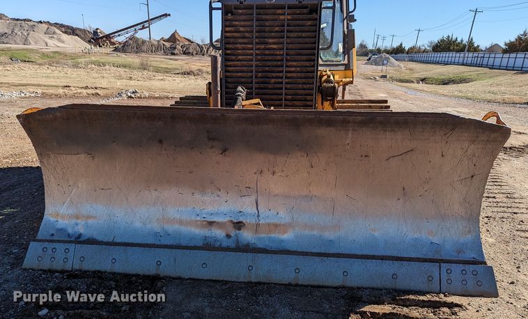 image for item LF9657 2008 John Deere 700J XLT  dozer