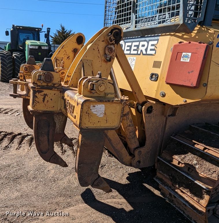 image for item LF9657 2008 John Deere 700J XLT  dozer