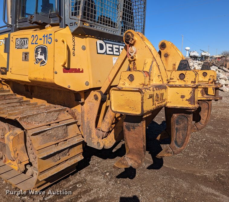 image for item LF9657 2008 John Deere 700J XLT  dozer