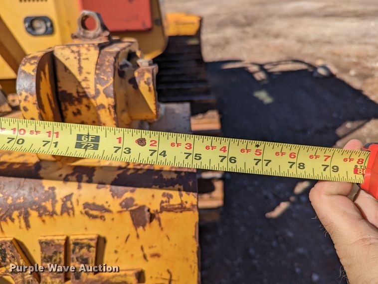 image for item LF9657 2008 John Deere 700J XLT  dozer