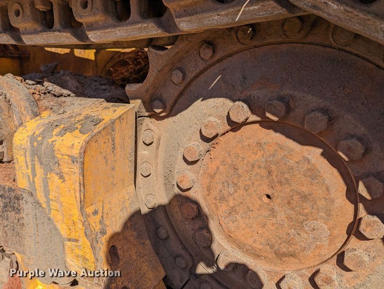 image for item LF9657 2008 John Deere 700J XLT  dozer