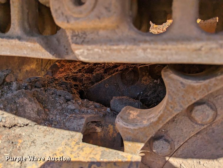 image for item LF9657 2008 John Deere 700J XLT  dozer