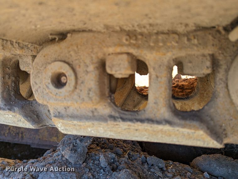 image for item LF9657 2008 John Deere 700J XLT  dozer