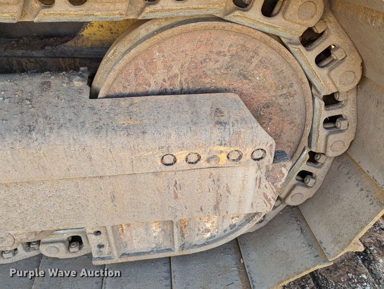 image for item LF9657 2008 John Deere 700J XLT  dozer