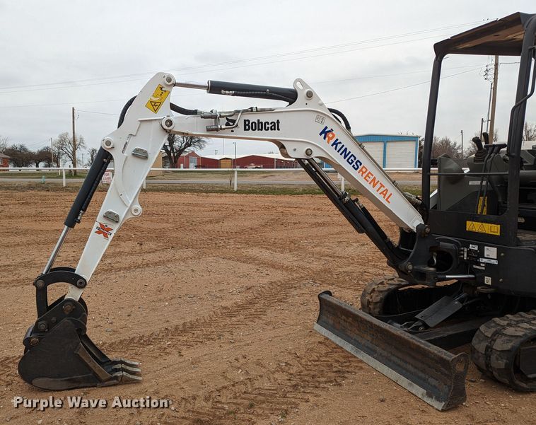 image for item LF9683 2019 Bobcat E26  mini excavator