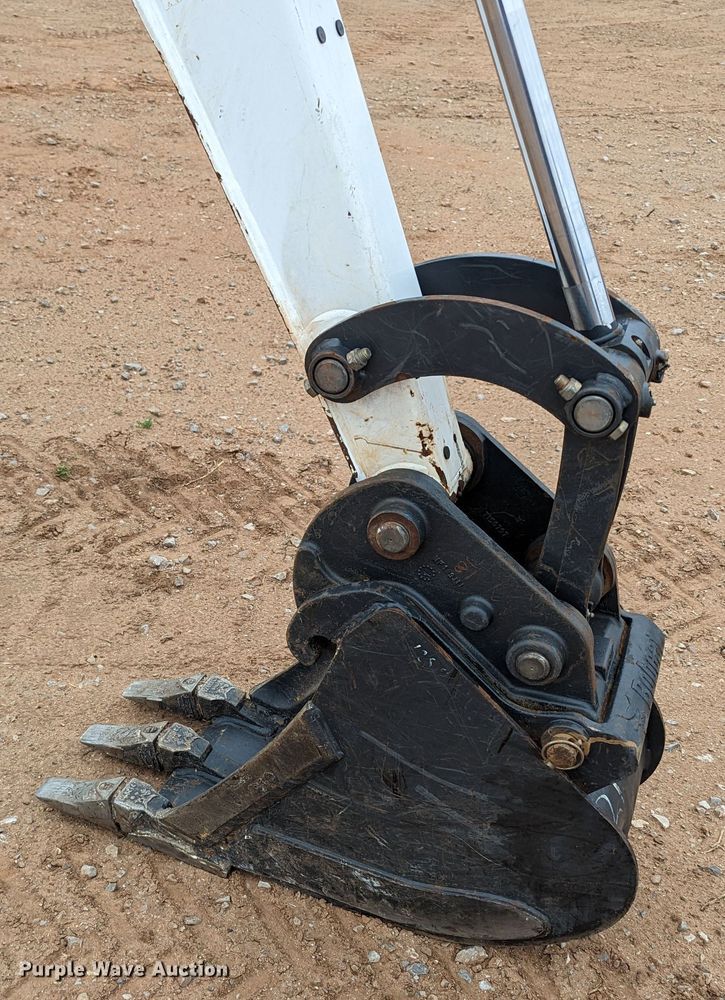 image for item LF9683 2019 Bobcat E26  mini excavator