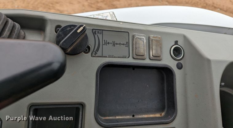 image for item LF9683 2019 Bobcat E26  mini excavator