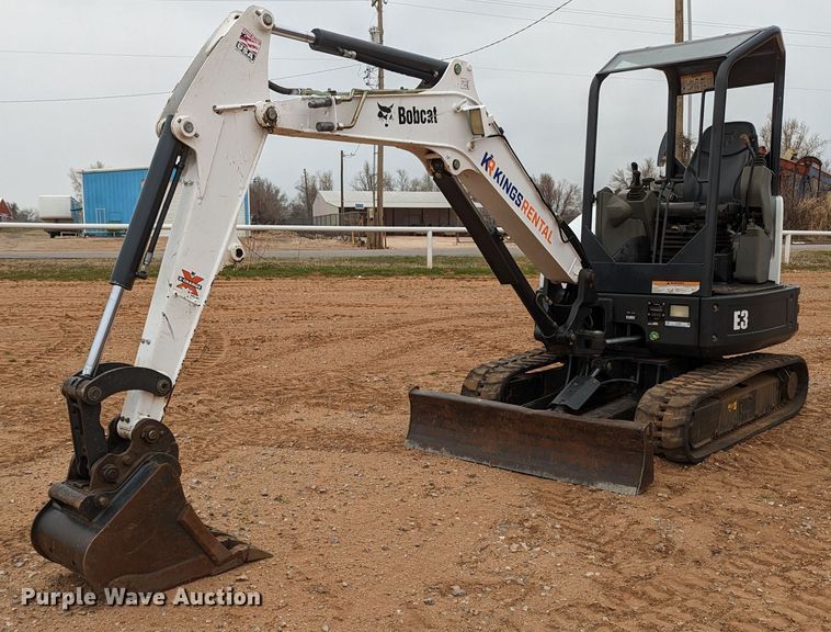 image for item LF9684 2016 Bobcat E32  mini excavator