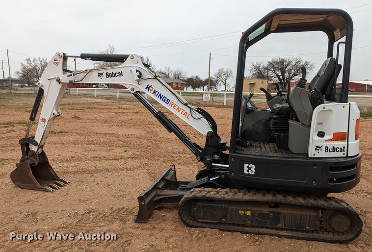 image for item LF9684 2016 Bobcat E32  mini excavator