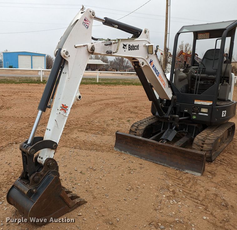 image for item LF9684 2016 Bobcat E32  mini excavator