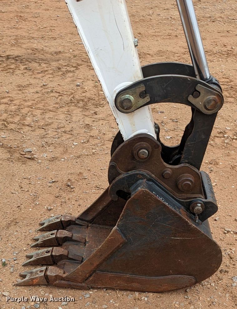 image for item LF9684 2016 Bobcat E32  mini excavator