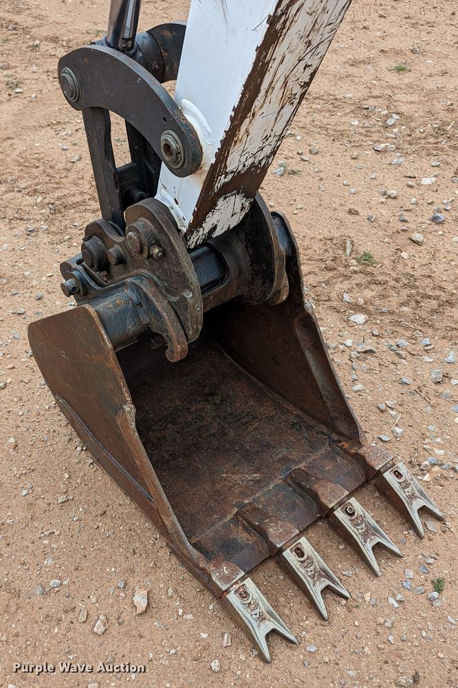 image for item LF9684 2016 Bobcat E32  mini excavator