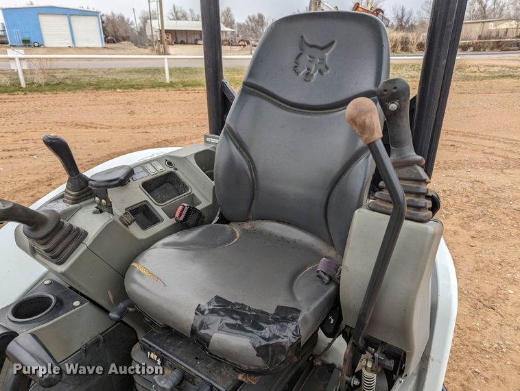 image for item LF9684 2016 Bobcat E32  mini excavator