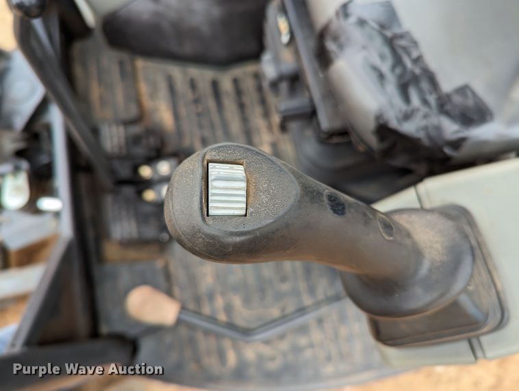 image for item LF9684 2016 Bobcat E32  mini excavator