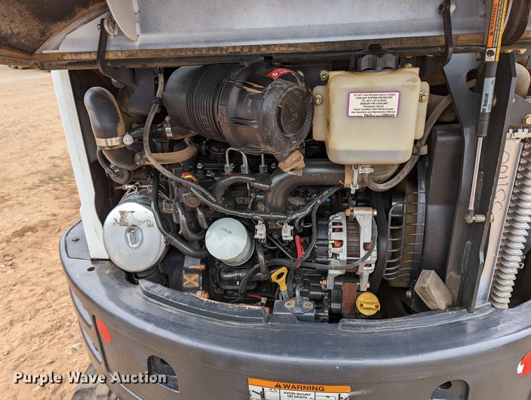 image for item LF9684 2016 Bobcat E32  mini excavator