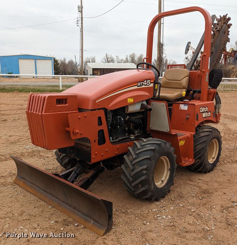 image for item LF9685 Ditch Witch RT45  trencher