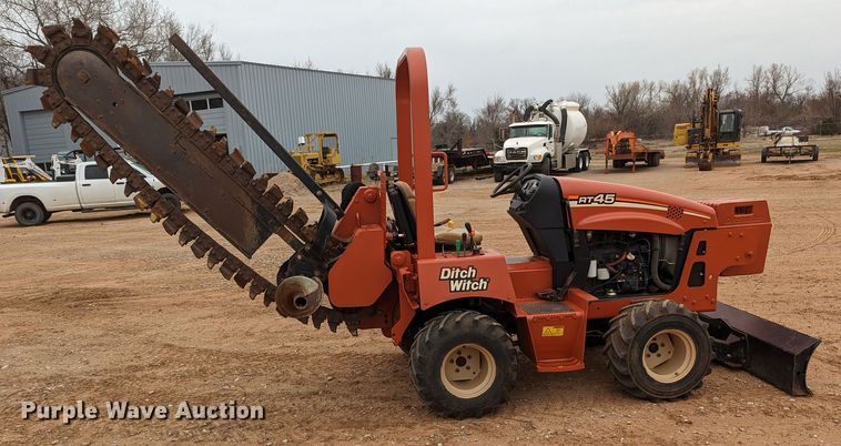 image for item LF9685 Ditch Witch RT45  trencher