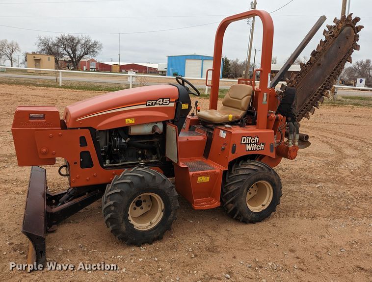 image for item LF9685 Ditch Witch RT45  trencher