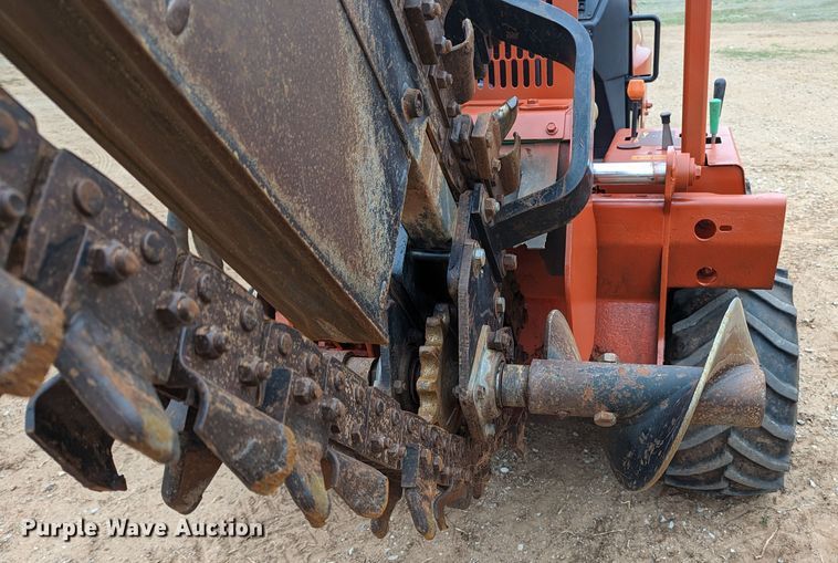 image for item LF9685 Ditch Witch RT45  trencher