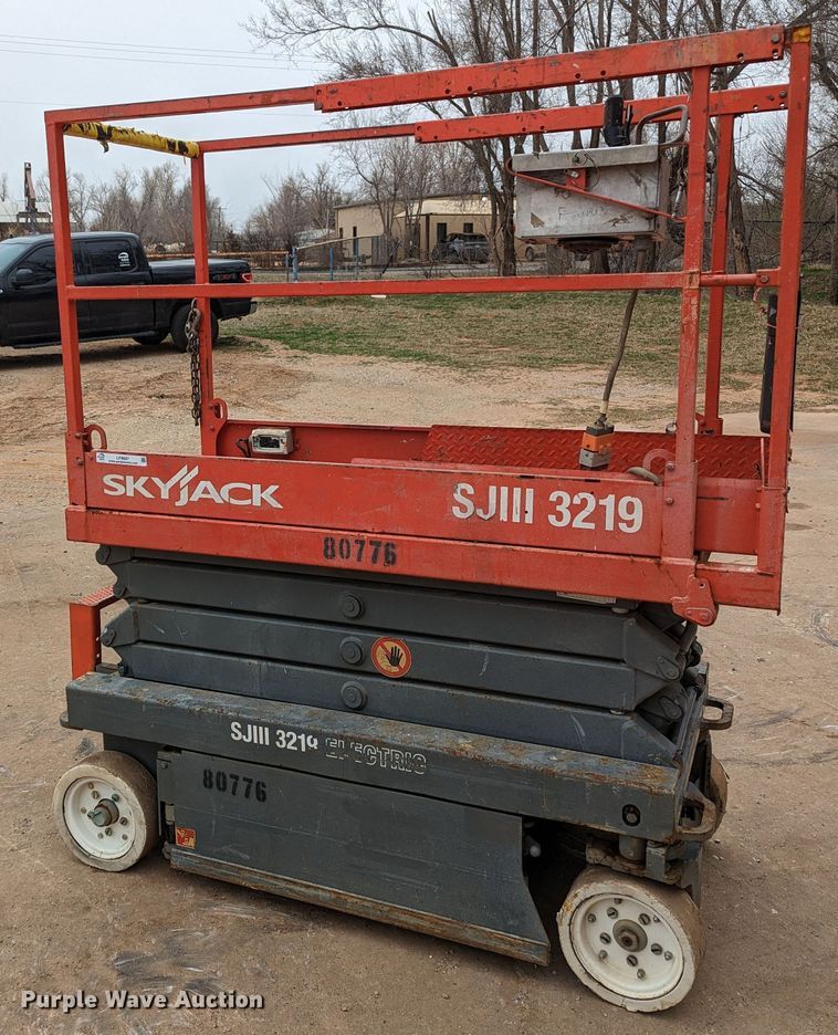 image for item LF9687 2008 Skyjack SJIII 3219  scissor lift