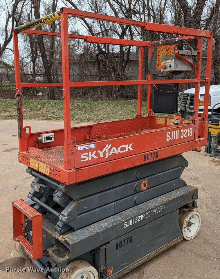image for item LF9687 2008 Skyjack SJIII 3219  scissor lift
