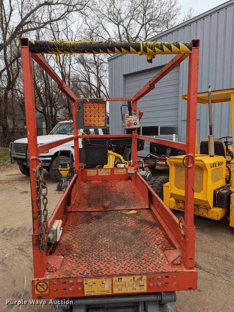 image for item LF9687 2008 Skyjack SJIII 3219  scissor lift