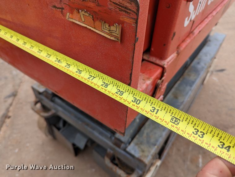 image for item LF9687 2008 Skyjack SJIII 3219  scissor lift
