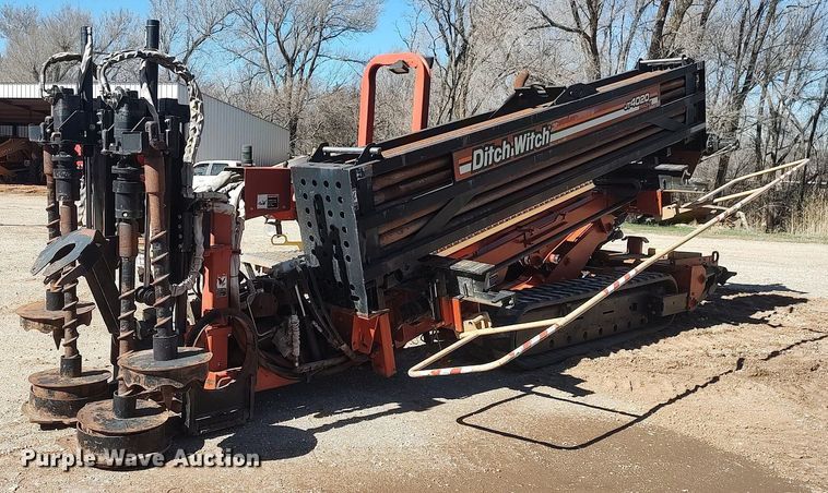 image for item LG9585 2007 Ditch Witch JT4020 Mach 1  directional boring unit