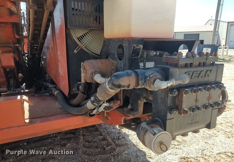 image for item LG9585 2007 Ditch Witch JT4020 Mach 1  directional boring unit