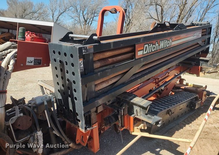 image for item LG9585 2007 Ditch Witch JT4020 Mach 1  directional boring unit