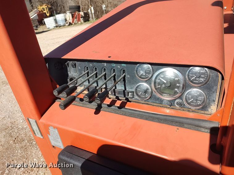 image for item LG9585 2007 Ditch Witch JT4020 Mach 1  directional boring unit