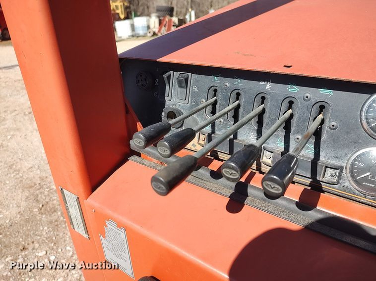 image for item LG9585 2007 Ditch Witch JT4020 Mach 1  directional boring unit