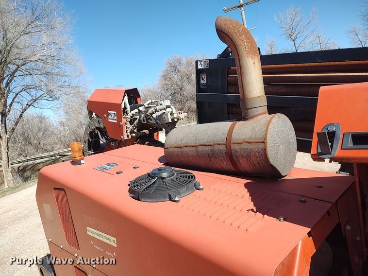 image for item LG9585 2007 Ditch Witch JT4020 Mach 1  directional boring unit