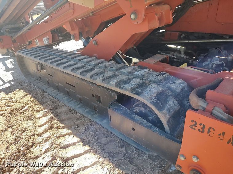 image for item LG9585 2007 Ditch Witch JT4020 Mach 1  directional boring unit