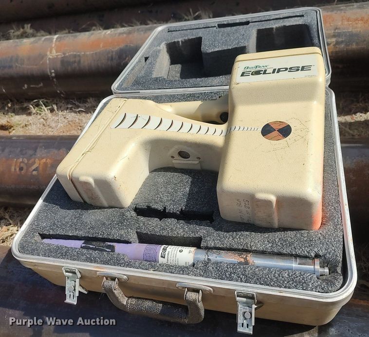 image for item LG9586 DigiTrak Eclipse  locating system