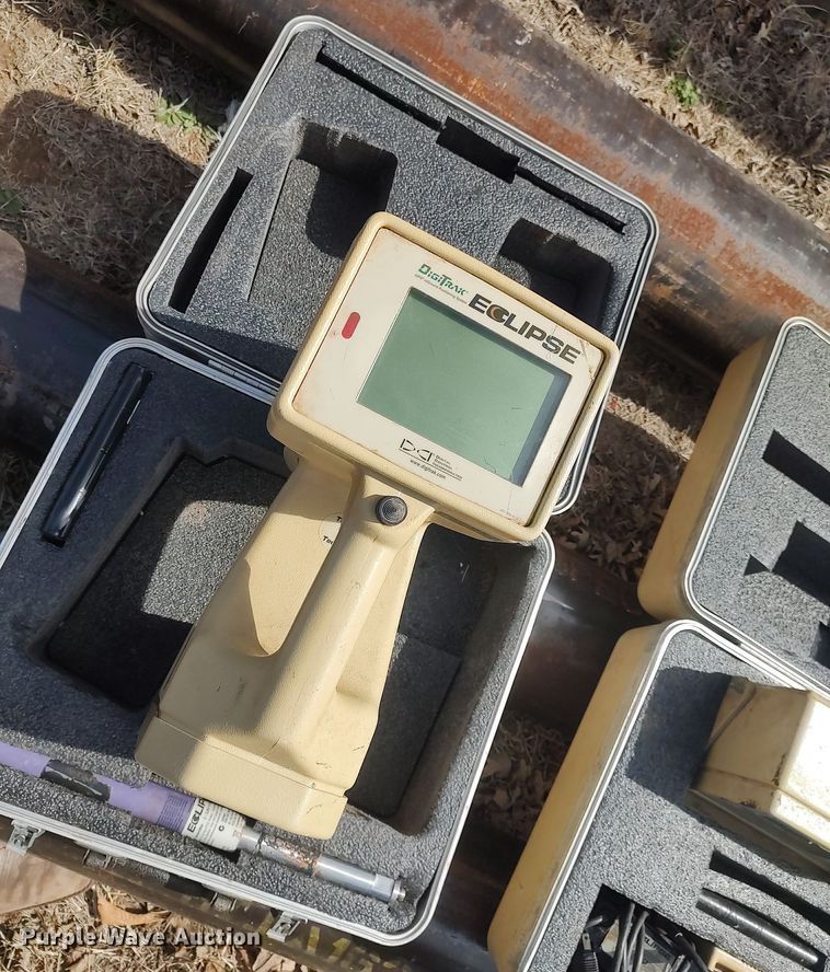 image for item LG9586 DigiTrak Eclipse  locating system