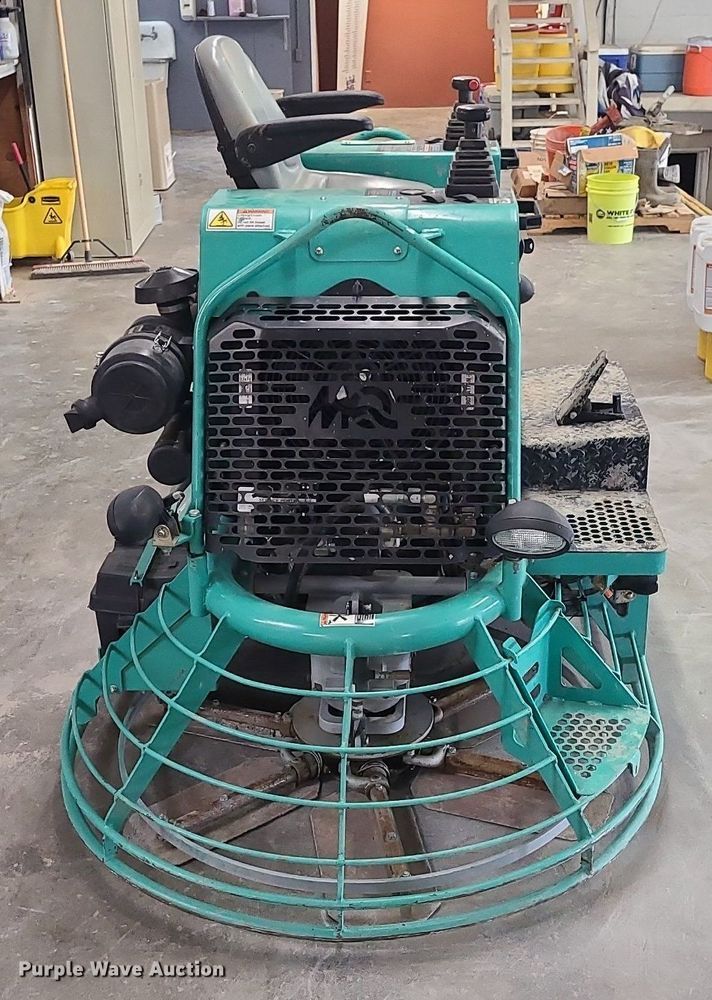 image for item LH9813 Whiteman HTXD6I  power trowel