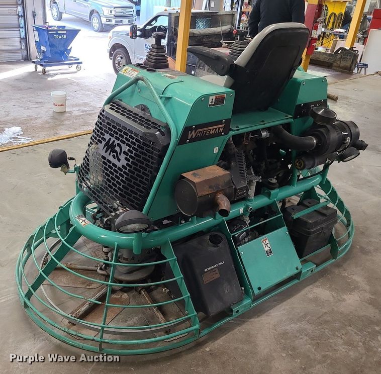 image for item LH9813 Whiteman HTXD6I  power trowel