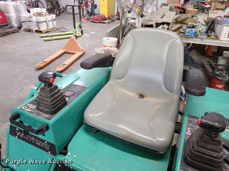 image for item LH9813 Whiteman HTXD6I  power trowel