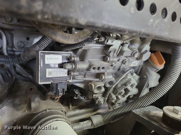 image for item LH9813 Whiteman HTXD6I  power trowel