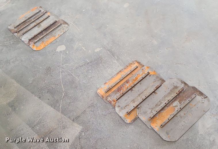 image for item LH9814 Whiteman HTH44TKDTCSL  power trowel