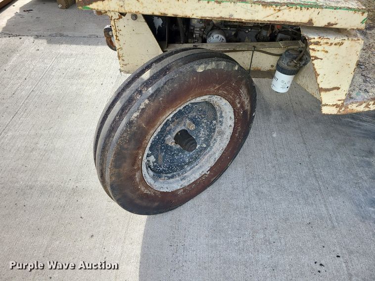 image for item LH9815 (2) Amida 0BD031D dump carts