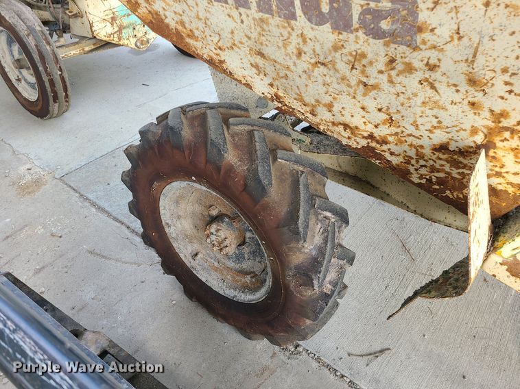 image for item LH9815 (2) Amida 0BD031D dump carts