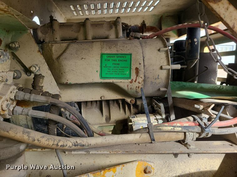 image for item LH9815 (2) Amida 0BD031D dump carts