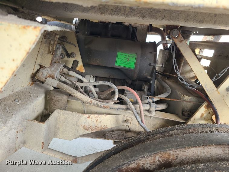 image for item LH9815 (2) Amida 0BD031D dump carts