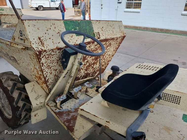 image for item LH9815 (2) Amida 0BD031D dump carts