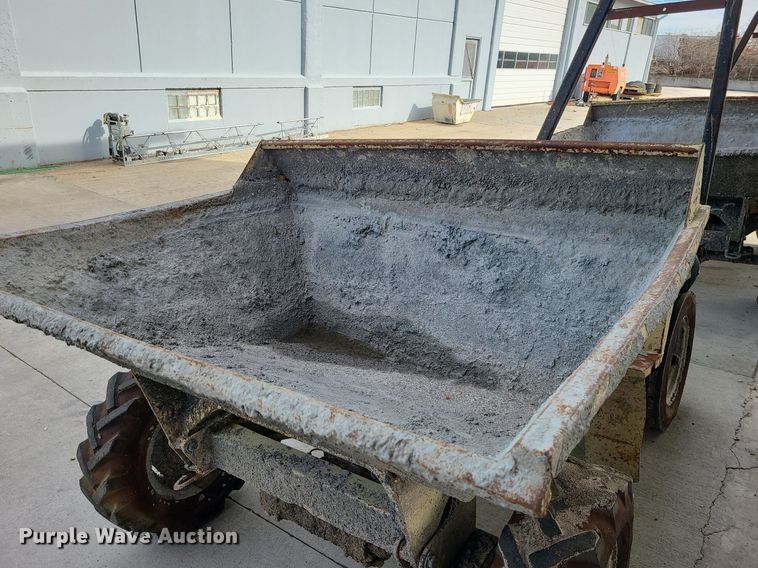 image for item LH9815 (2) Amida 0BD031D dump carts